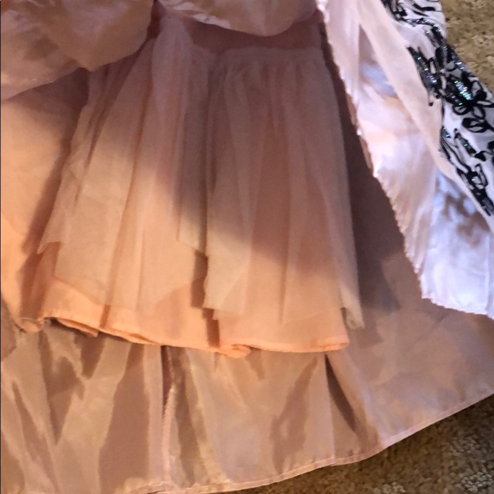 Dress - Picture 7 of 7